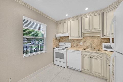 Copropriété à vendre à Delray Beach, Floride: 2 chambres, 85.93 m2 № 2247161 - photo 4