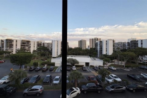 Condominio en alquiler en Aventura, Florida, 3 dormitorios, 128.21 m2 № 2011527 - foto 23