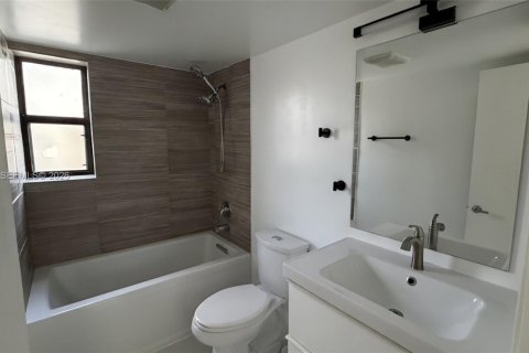 Condominio en alquiler en Aventura, Florida, 3 dormitorios, 128.21 m2 № 2011527 - foto 21