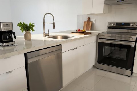 Condominio en alquiler en Aventura, Florida, 3 dormitorios, 128.21 m2 № 2011527 - foto 18