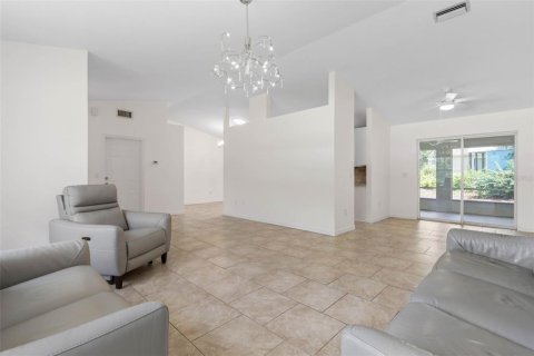 Casa en venta en Palm Coast, Florida, 4 dormitorios, 168.99 m2 № 1793019 - foto 6