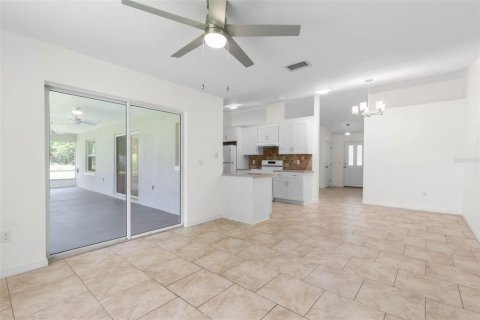 Casa en venta en Palm Coast, Florida, 4 dormitorios, 168.99 m2 № 1793019 - foto 16