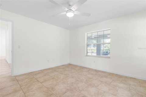 Casa en venta en Palm Coast, Florida, 4 dormitorios, 168.99 m2 № 1793019 - foto 21