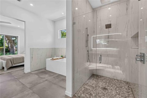 Casa en venta en Sarasota, Florida, 5 dormitorios, 442.31 m2 № 2314309 - foto 20