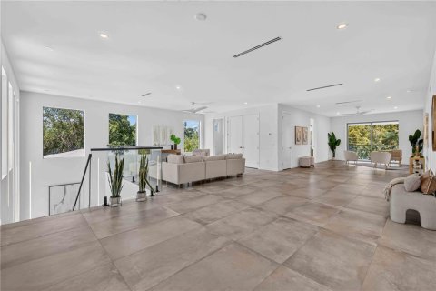 Casa en venta en Sarasota, Florida, 5 dormitorios, 442.31 m2 № 2314309 - foto 27