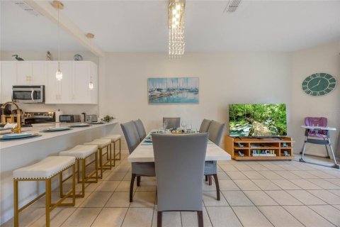 Adosado en venta en Kissimmee, Florida, 3 dormitorios, 133.31 m2 № 2210908 - foto 4