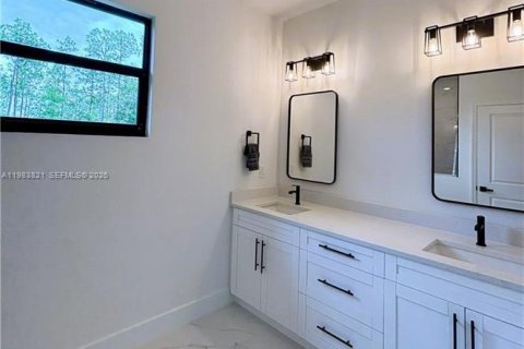 Casa en venta en Lehigh Acres, Florida, 4 dormitorios, 164.53 m2 № 2046727 - foto 12