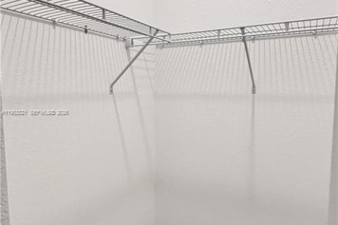 Casa en venta en Lehigh Acres, Florida, 4 dormitorios, 164.53 m2 № 2046727 - foto 10