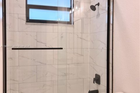 Casa en venta en Lehigh Acres, Florida, 4 dormitorios, 164.53 m2 № 2046727 - foto 18