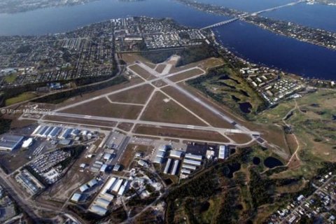 Снять в аренду виллу или дом в Стьюарт, Флорида 3 спальни, 113.71м2, № 2082661 - фото 12