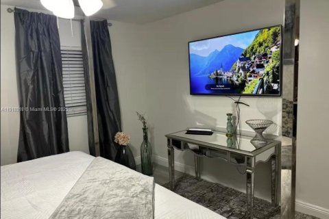 Снять в аренду виллу или дом в Стьюарт, Флорида 3 спальни, 113.71м2, № 2082661 - фото 3