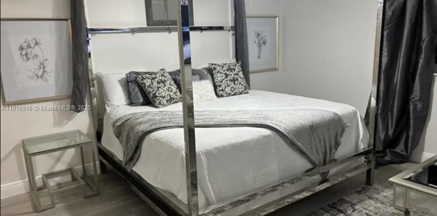 Дом в Стьюарт, Флорида 3 спальни, 113.71м2 № 2082661