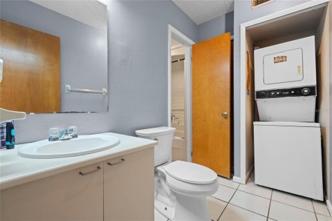 Townhouse in DeLand, Florida 2 bedrooms, 82.4 sq.m. № 1919251 - photo 10