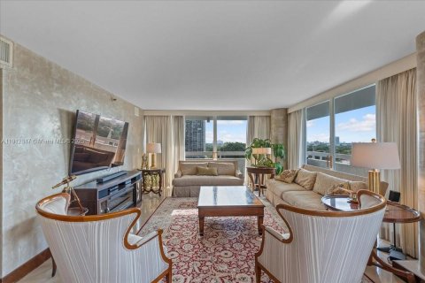 Купить кондоминиум в Майами, Флорида 3 спальни, 166.48м2, № 1970896 - фото 3