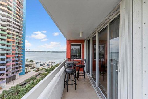 Купить кондоминиум в Майами, Флорида 3 спальни, 166.48м2, № 1970896 - фото 19