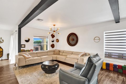 Villa ou maison à louer à West Palm Beach, Floride: 3 chambres, 186.18 m2 № 2388461 - photo 28