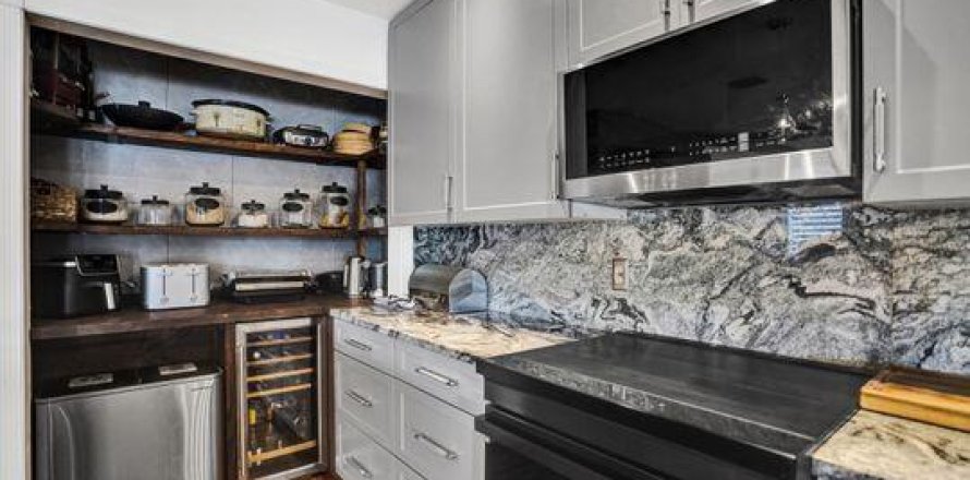 Villa ou maison à West Palm Beach, Floride 3 chambres, 186.18 m2 № 2388461