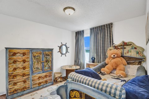 Villa ou maison à louer à West Palm Beach, Floride: 3 chambres, 186.18 m2 № 2388461 - photo 4