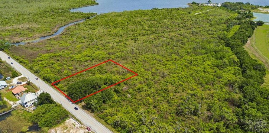 Land in Auburndale, Florida № 2213424