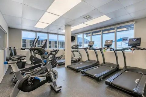 Copropriété à louer à Sunny Isles Beach, Floride: 33.44 m2 № 1811565 - photo 16