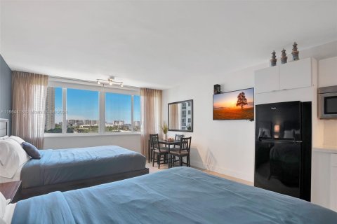 Copropriété à louer à Sunny Isles Beach, Floride: 33.44 m2 № 1811565 - photo 2
