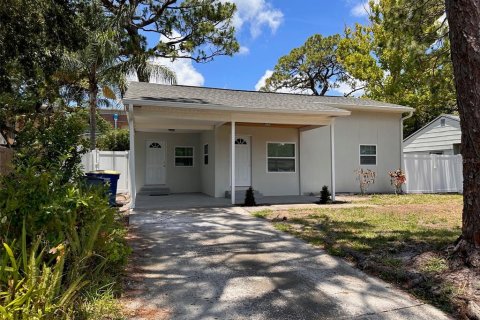 House in Clearwater, Florida 2 bedrooms, 75.44 sq.m. № 1912067 - photo 13