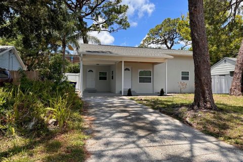 House in Clearwater, Florida 2 bedrooms, 75.44 sq.m. № 1912067 - photo 14