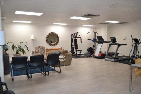 Condo in Bay Harbor Islands, Florida, 1 bedroom  № 1812051 - photo 20