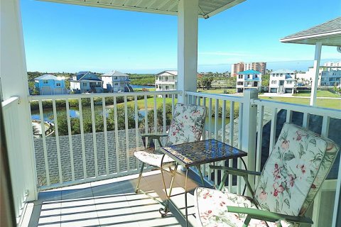 Condo in New Port Richey, Florida, 1 bedroom № 2143021 - photo 2