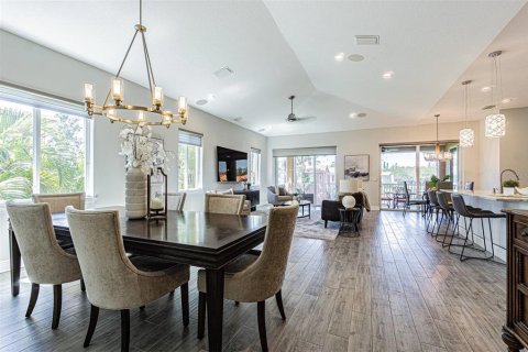 Casa en venta en Saint Petersburg, Florida, 3 dormitorios, 239.13 m2 № 1582462 - foto 7