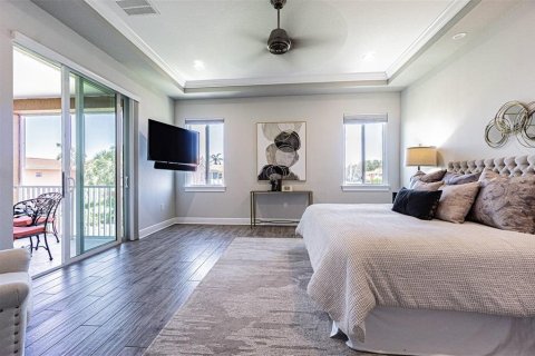 Casa en venta en Saint Petersburg, Florida, 3 dormitorios, 239.13 m2 № 1582462 - foto 16