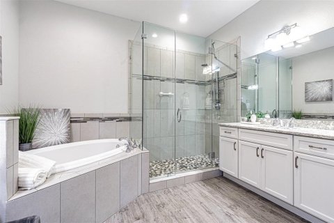 Casa en venta en Saint Petersburg, Florida, 3 dormitorios, 239.13 m2 № 1582462 - foto 19