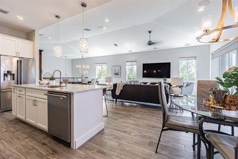 Casa en venta en Saint Petersburg, Florida, 3 dormitorios, 239.13 m2 № 1582462 - foto 3