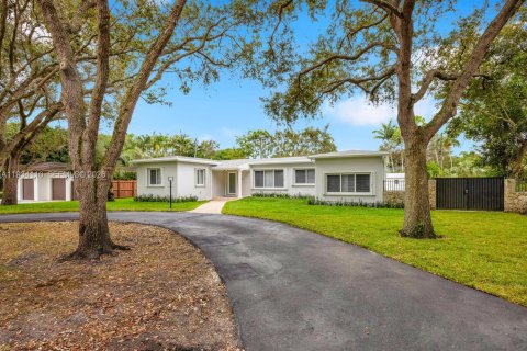 Villa ou maison à louer à South Miami, Floride: 3 chambres, 180.04 m2 № 1993088 - photo 24
