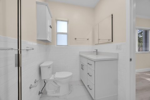 Снять в аренду виллу или дом в Саут-Майами, Флорида 3 спальни, 180.04м2, № 1993088 - фото 8