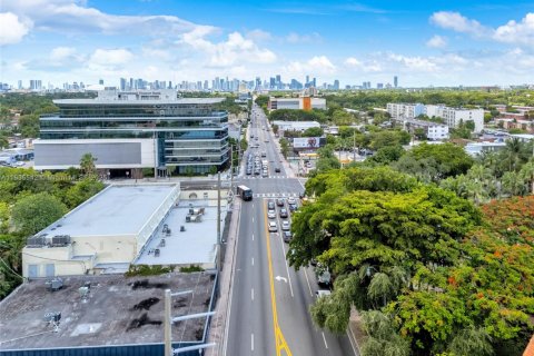Commercial property in Coral Gables, Florida № 1818518 - photo 5