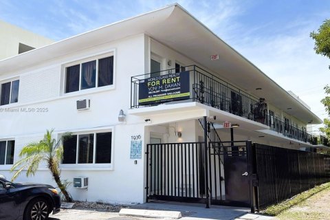 Apartment in Miami Beach, Florida 2 bedrooms, 69.68 sq.m. № 1840978 - photo 1