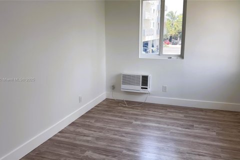 Apartment in Miami Beach, Florida 2 bedrooms, 69.68 sq.m. № 1840978 - photo 4
