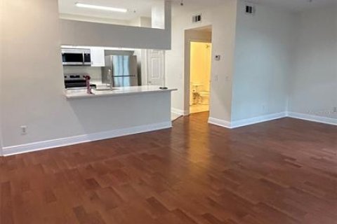 Apartamento en alquiler en Temple Terrace, Florida, 1 dormitorio, 77.48 m2 № 1906903 - foto 6