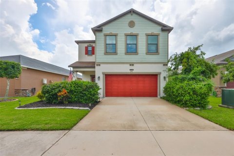 House in Land O' Lakes, Florida 3 bedrooms, 192.68 sq.m. № 1885210 - photo 1
