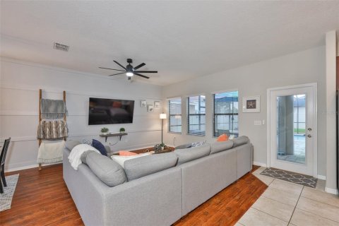 House in Land O' Lakes, Florida 3 bedrooms, 192.68 sq.m. № 1885210 - photo 10