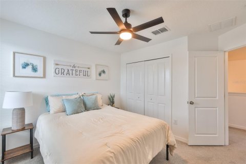 House in Land O' Lakes, Florida 3 bedrooms, 192.68 sq.m. № 1885210 - photo 25