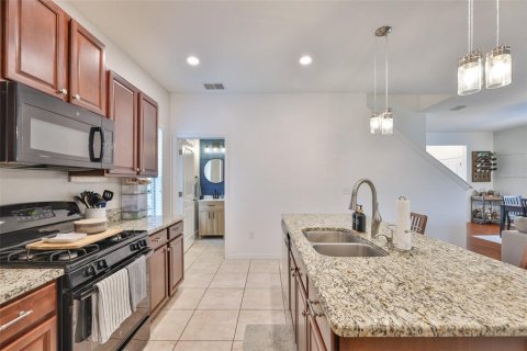 House in Land O' Lakes, Florida 3 bedrooms, 192.68 sq.m. № 1885210 - photo 14