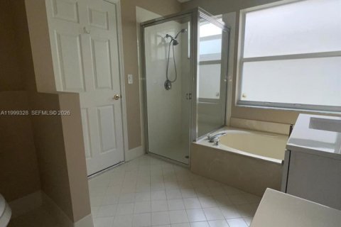 Купить виллу или дом в Мирамар, Флорида 4 спальни, 172.71м2, № 2065252 - фото 28