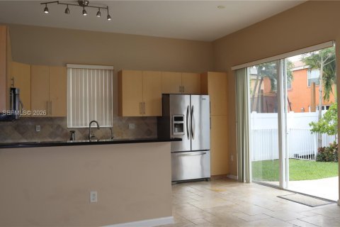 Купить виллу или дом в Мирамар, Флорида 4 спальни, 172.71м2, № 2065252 - фото 16