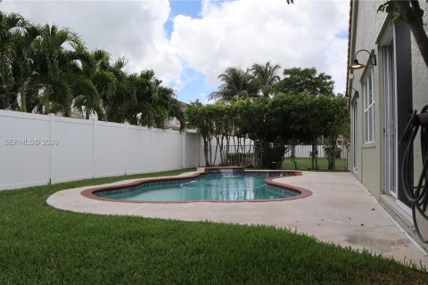 Купить виллу или дом в Мирамар, Флорида 4 спальни, 172.71м2, № 2065252 - фото 8