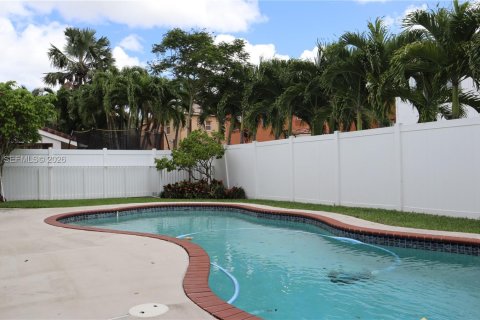 Купить виллу или дом в Мирамар, Флорида 4 спальни, 172.71м2, № 2065252 - фото 4