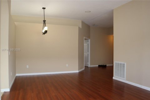 Купить виллу или дом в Мирамар, Флорида 4 спальни, 172.71м2, № 2065252 - фото 20