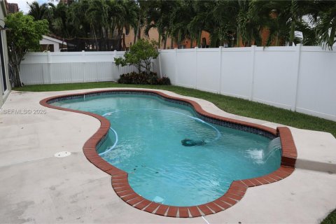 Купить виллу или дом в Мирамар, Флорида 4 спальни, 172.71м2, № 2065252 - фото 5