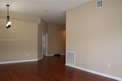 Купить виллу или дом в Мирамар, Флорида 4 спальни, 172.71м2, № 2065252 - фото 19